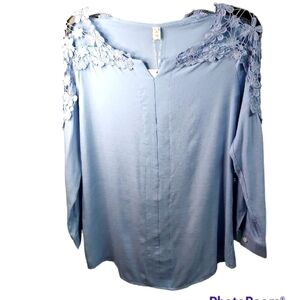 Lt. Blue NWT XL Top crochet lace at neck no fabic label